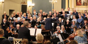 Partille Kammarorkester och kyrkokörer under konsert "Skymning Gryning" i Landskrona